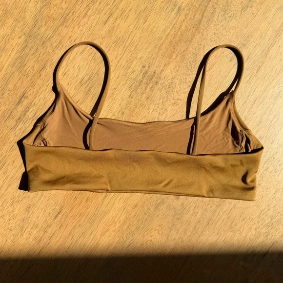 Women’s | Left On Friday Pool Days Bikini Top, Tan Lines Brown | Large - Picture 5 of 9